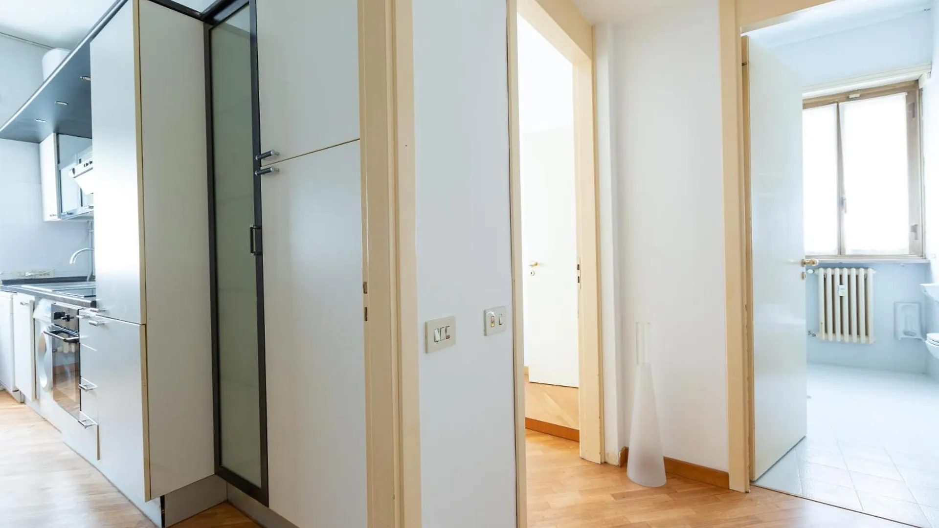 Apartment Lorenteggio Large Flat Milan