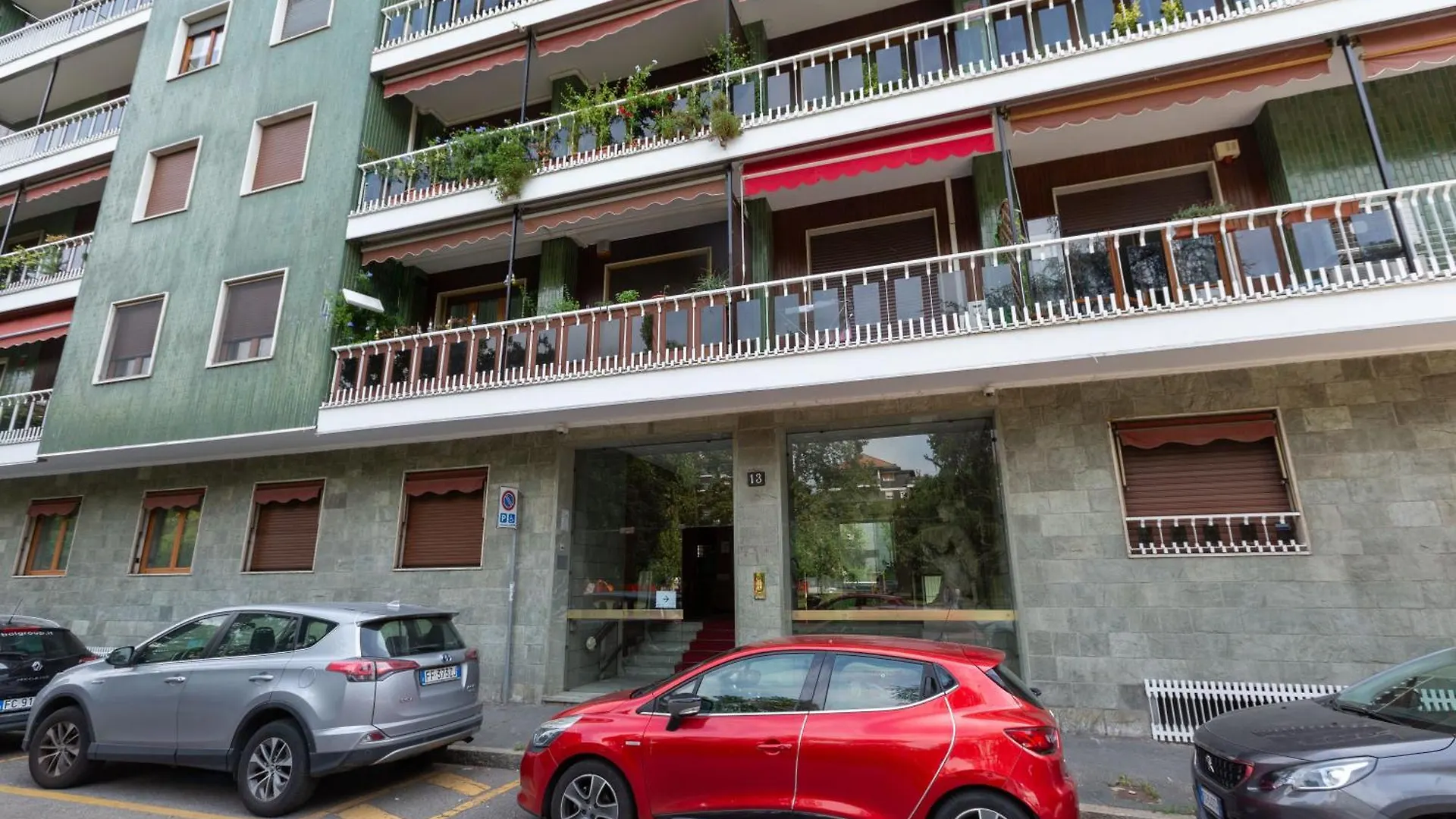 Apartment Lorenteggio Large Flat Milan Italy