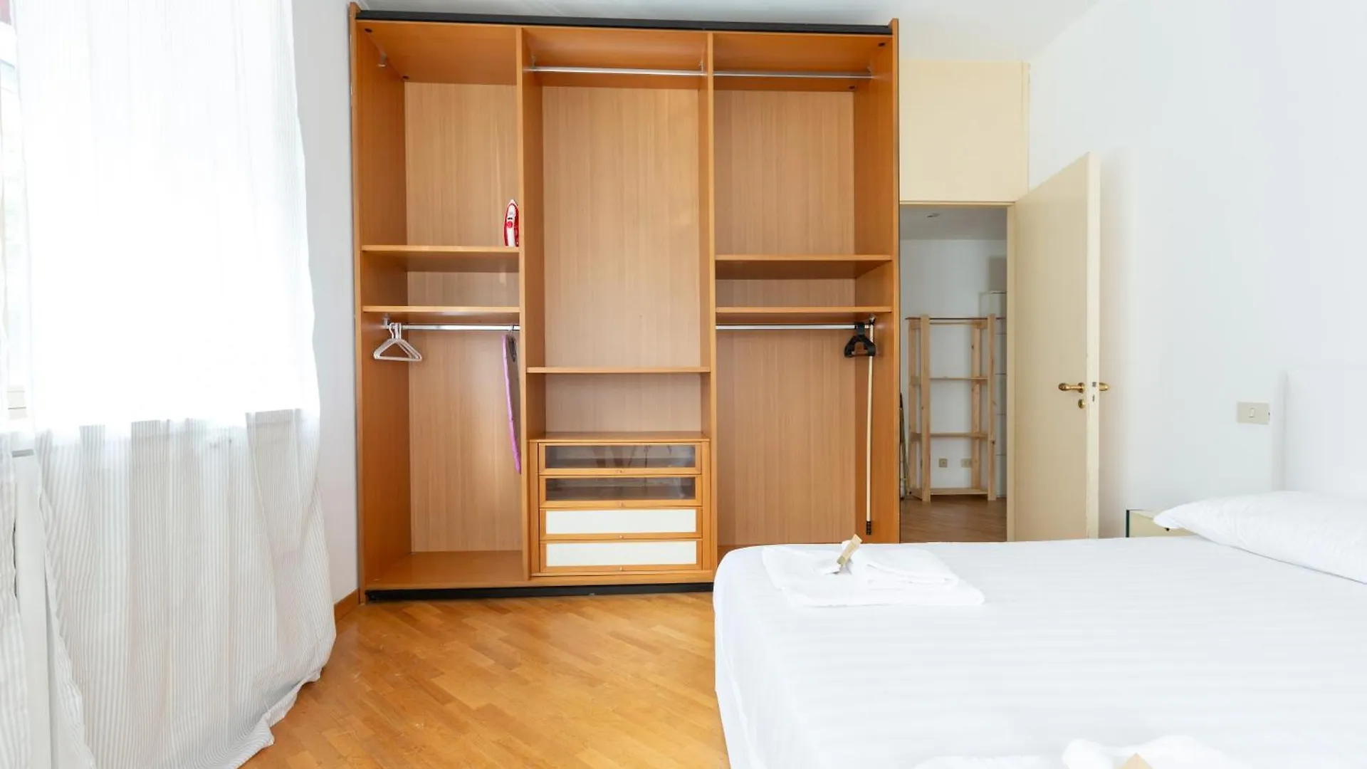 Lorenteggio Large Flat Milan