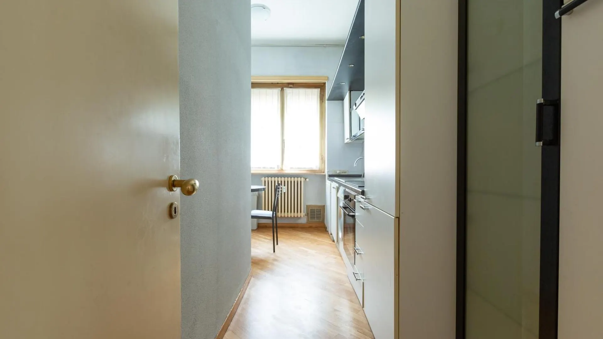 מילאנו Lorenteggio Large Flat דירה