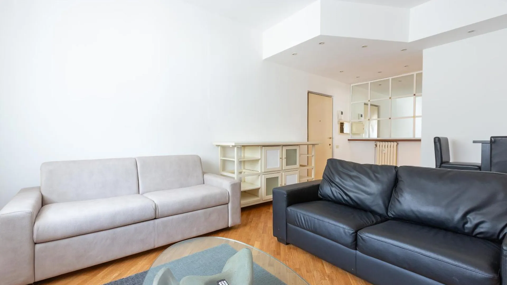 מילאנו Lorenteggio Large Flat